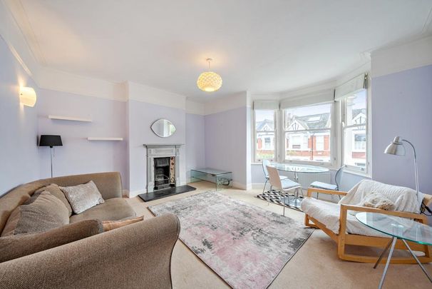 Ravensbury Road, Earlsfield SW18 - Photo 1