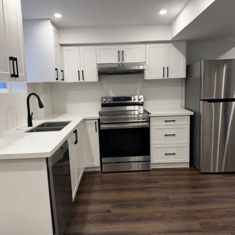 For Lease - 2330 Credit Valley Road Unit# LEGAL BASEMENT APARTMENT, Mississauga, Ontario - Photo 1