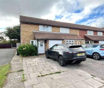Torrington, Shoeburyness, Bishopsteignton Location, Essex, SS3 - Photo 3