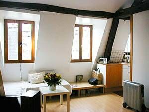 Logement à Paris, Location meublée - Photo 1