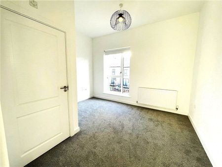 3 Bed End Terrace, Bird Close, B12 - Photo 3