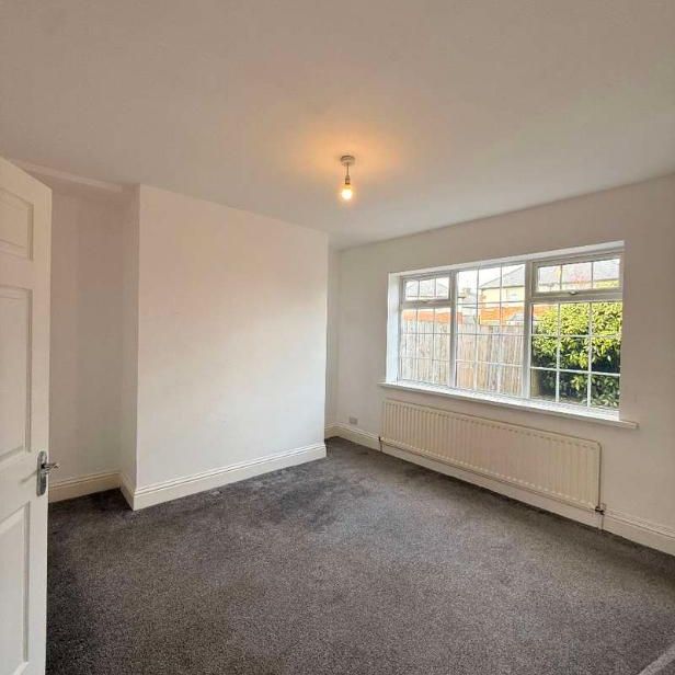 First Avenue, Morpeth, NE61 - Photo 1