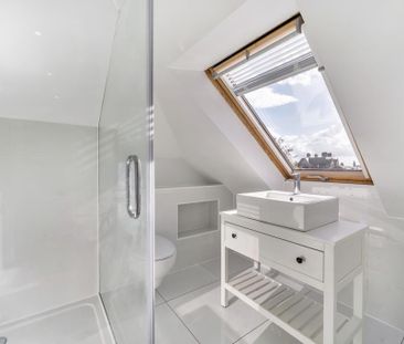 3 bedroom semi-detached house to rent - Photo 6