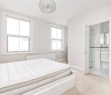 3 bedroom terraced house to rent - Photo 5