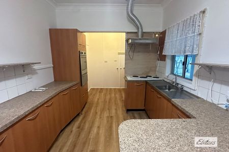 65 Jersey Street - Photo 3