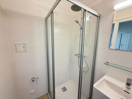 TOP-LAGE | STILVOLLE 3 ZIMMER | ELEGANTER ALTBAU | SCHLEIFMÜHLGASSE - Photo 2