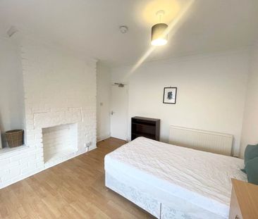 Lucas Street (room 3), Headingley, Leeds - Photo 6