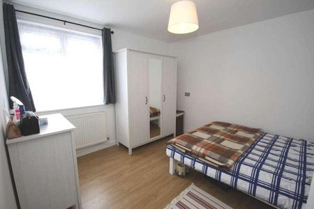 Lydney, Bracknell, RG12 - Photo 3