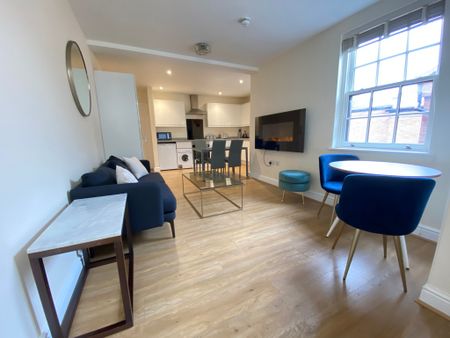 4 Bed Student Accommodation - Photo 2