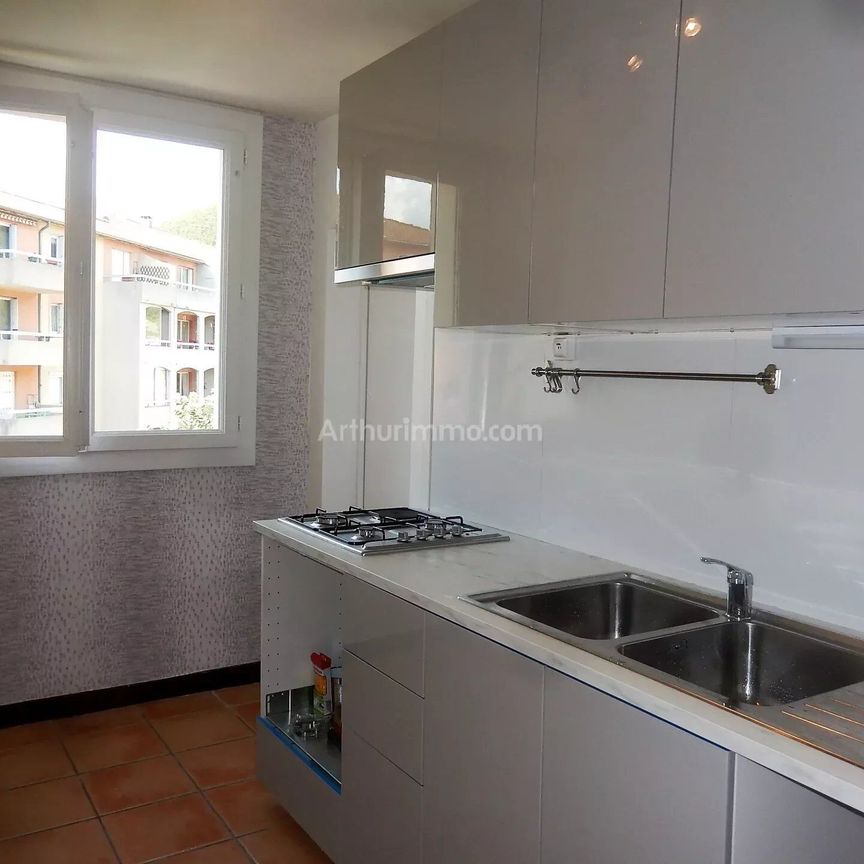 Location Appartement 4 pièces 68 m2 à Digne-les-Bains - Photo 1