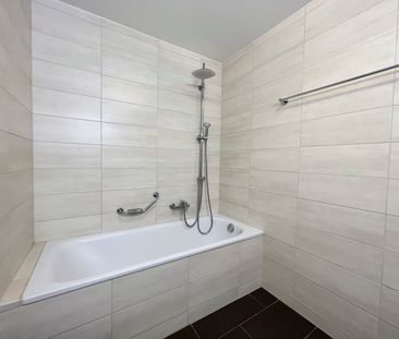 Appartement moderne de 3 pièces avec balcon - Photo 1