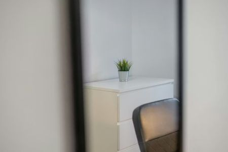 Avinguda de Blasco Ibáñez, Valencia, Valencian Community 46022 - Photo 2