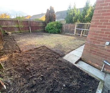 3 bedroom semi-detached house to rent - Photo 6