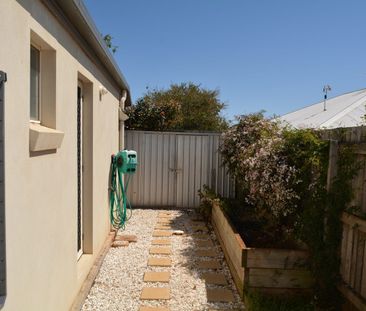 11 Saba Court, Middle Ridge, Qld 4350 - Photo 1