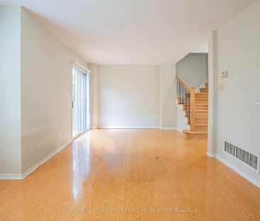 For Lease - 82 Mullis Crescent Unit# Main & 2nd, Brampton, Ontario - Photo 2