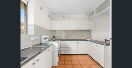 Private and Quietly Located - Photo 3