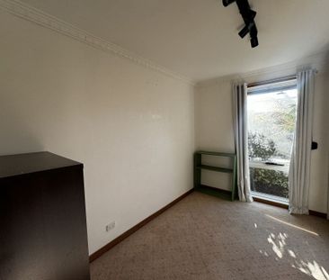 You'll Love, Living Here! - Photo 3