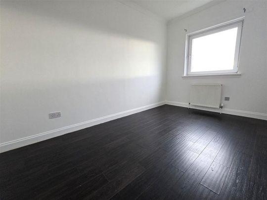 3 bedroom apartment to rent - Photo 1