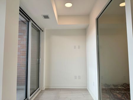 For Lease - 5 Lakeview Avenue Unit# 206, Toronto, Ontario - Photo 4