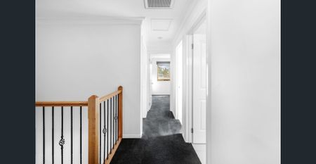 Three bedroom Home in Perfect Location - Photo 2