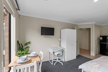 Wyndham Vale - Photo 3