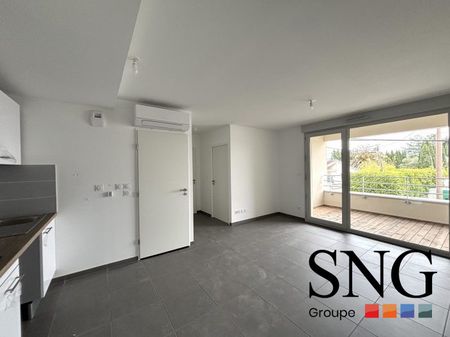 BEAU T2 AVEC LOGGIA ET PARKING DOUBLE - Photo 2