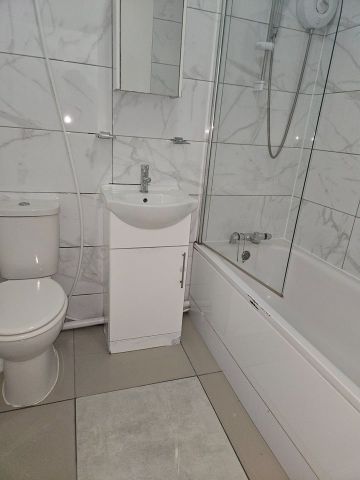 1 Bed Flat, London Road, IG11 - Photo 5