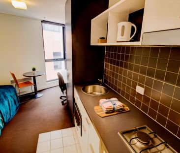 Large Studio - Photo 5