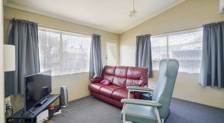 1-Bedroom Unit Available Now Located in Avenal! - Photo 2