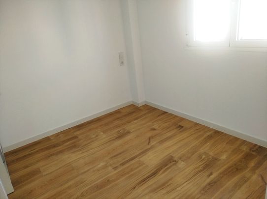 Apartamento de alquiler en Carrer de la Figuera, 1, Playa Muchavista - Photo 1