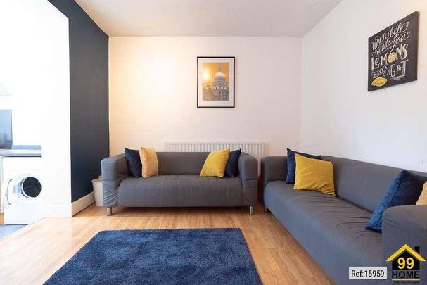 Avenue Road, Southampton, Hampshire, SO14 - Photo 1