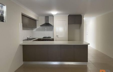 29 Marble Boulevard, WELLARD WA 6170 - Photo 2