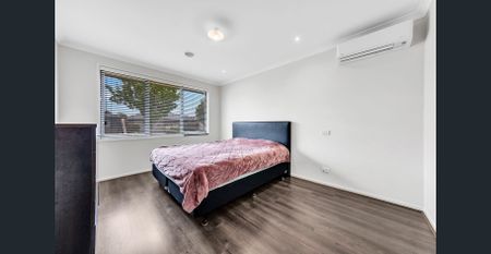 Modern Family Home in Cranbourne East - Photo 2