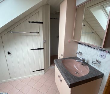 Idyllische 4,5-Zimmer-Maisonette-Wohnung mit farbigen Akzenten - Photo 4