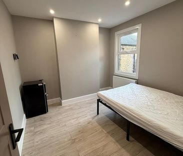 Room in a Shared House, Gloucester Road, E17 - Photo 2
