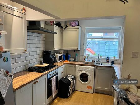 2 bedroom terraced house to rent - Photo 5