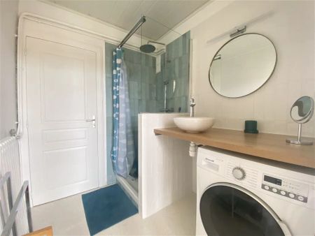 Location appartement 3 pièces - 56m² à La roche sur yon (85000) - Photo 2