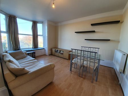 Bury Road, Gosport - Photo 2