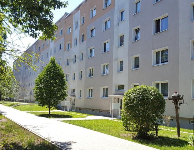 Bezugsfertig + Aufzug! 3-R.-WE m. Balkon in Weißwasser! - Photo 1