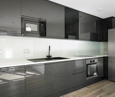 1 Bed Flat, Coomer Place, SW6 - Photo 1