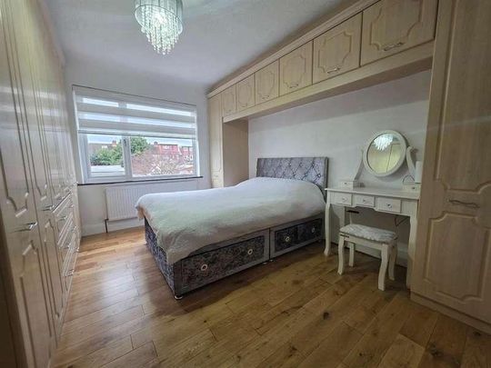 Great Cambridge Road, Enfield, EN1 - Photo 1