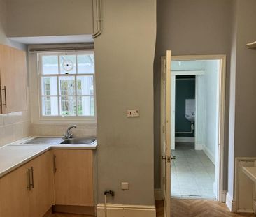 3 bedroom terraced house to rent - Photo 6