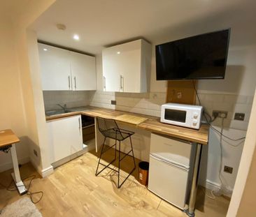 Studio to rent - Photo 4