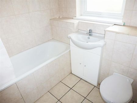 Ninian Road, Hemel Hempstead - Photo 5