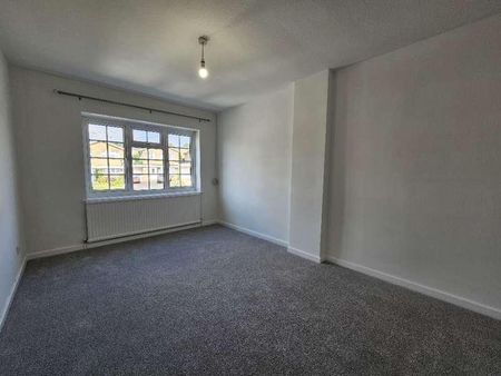 County Park Avenue, Halesowen, Birmingham, B62 - Photo 4