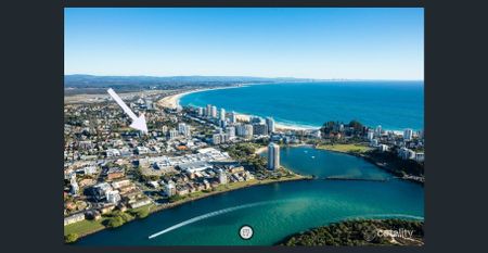 SPACIOUS RENOVATED UNIT - WALK TO BEACH & HEART OF COOLANGATTA - Photo 5