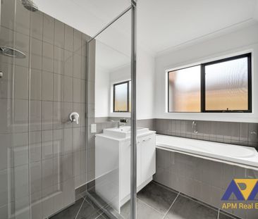 Modern Multi-Gen Living in the Heart of Sunbury - $550 Per Week - Photo 2