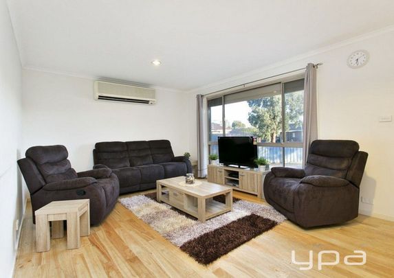 5 Fernberg Place, Melton West - Photo 1