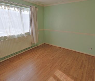 Utrillo Close, Coventry - Large 3 Bedroom Mid Terrace with Garage - Photo 2