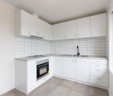 Homely Residence in The Heart of Preston - Photo 2